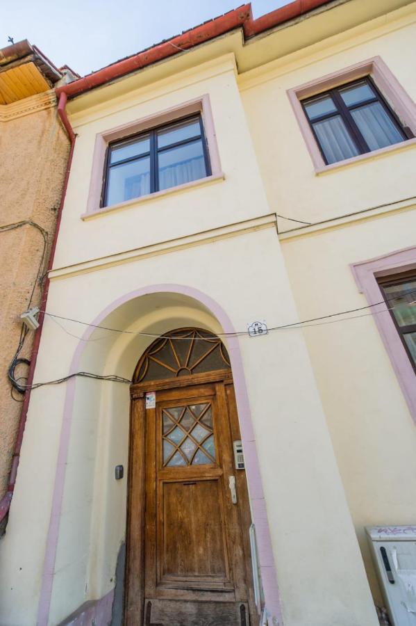 Ferienwohnung Superb Historical Center Brașov Exterior foto